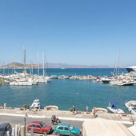 Iris Naxos * Naxos City